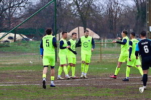 - FOTÓ: Kovács Kata (<!-- Lorem... -->@<!-- ipsum... -->Miklósi GYFE)