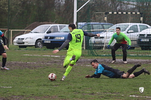 - FOTÓ: Kovács Kata (<!-- Lorem... -->@<!-- ipsum... -->Miklósi GYFE)