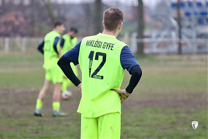 - FOTÓ: Kovács Kata (<!-- Lorem... -->@<!-- ipsum... -->Miklósi GYFE)