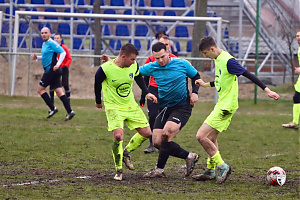 - FOTÓ: Kovács Kata (<!-- Lorem... -->@<!-- ipsum... -->Miklósi GYFE)