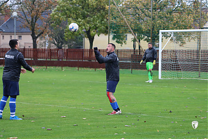 - FOTÓ: Kovács Kata (<!-- Lorem... -->@<!-- ipsum... -->Miklósi GYFE)