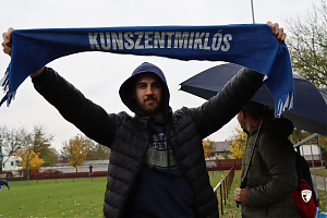 - FOTÓ: Kovács Kata (<!-- Lorem... -->@<!-- ipsum... -->Miklósi GYFE)