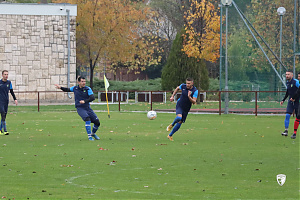 - FOTÓ: Kovács Kata (<!-- Lorem... -->@<!-- ipsum... -->Miklósi GYFE)