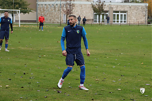 - FOTÓ: Kovács Kata (<!-- Lorem... -->@<!-- ipsum... -->Miklósi GYFE)