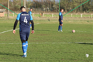 - FOTÓ: Kovács Kata (<!-- Lorem... -->@<!-- ipsum... -->Miklósi GYFE)