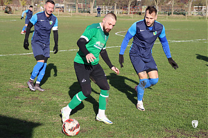 - FOTÓ: Kovács Kata (<!-- Lorem... -->@<!-- ipsum... -->Miklósi GYFE)