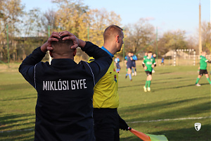 - FOTÓ: Kovács Kata (<!-- Lorem... -->@<!-- ipsum... -->Miklósi GYFE)