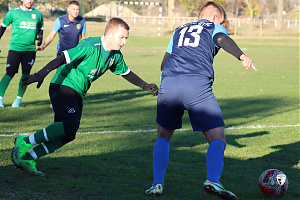 - FOTÓ: Kovács Kata (<!-- Lorem... -->@<!-- ipsum... -->Miklósi GYFE)