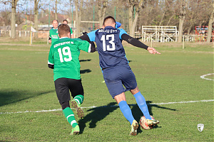 - FOTÓ: Kovács Kata (<!-- Lorem... -->@<!-- ipsum... -->Miklósi GYFE)