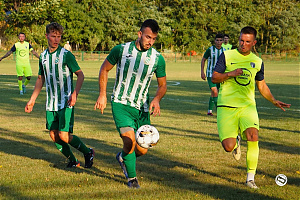 - FOTÓ: Kovács Máté (<!-- Lorem... -->@<!-- ipsum... -->Lakiteleki TE)