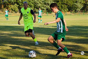 - FOTÓ: Kovács Máté (<!-- Lorem... -->@<!-- ipsum... -->Lakiteleki TE)