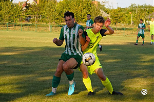 - FOTÓ: Kovács Máté (<!-- Lorem... -->@<!-- ipsum... -->Lakiteleki TE)