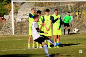 - FOTÓ: Farkas Alexa (<!-- Lorem... -->@<!-- ipsum... -->Dunagyöngye SK)