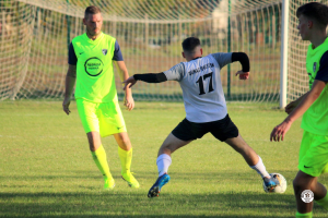 - FOTÓ: Farkas Alexa (<!-- Lorem... -->@<!-- ipsum... -->Dunagyöngye SK)