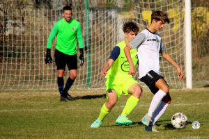 - FOTÓ: Farkas Alexa (<!-- Lorem... -->@<!-- ipsum... -->Dunagyöngye SK)